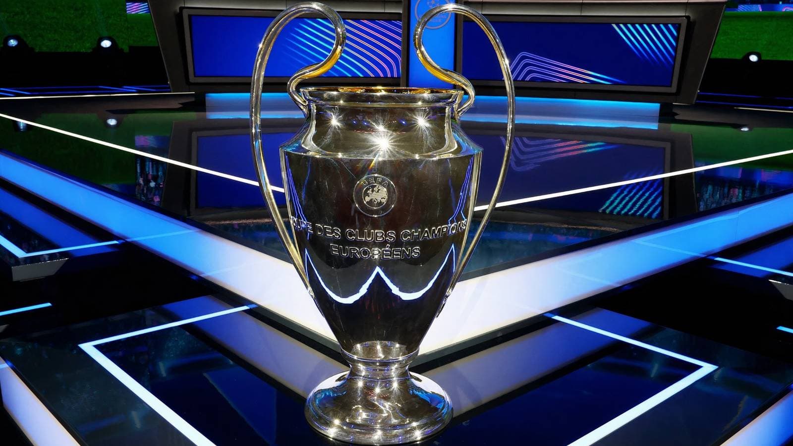 Predicción del superordenador para la fase de grupos de la Champions League 2026/27