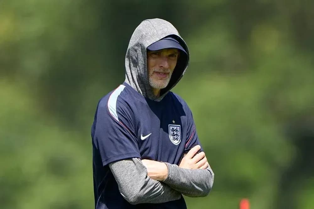 Entrenador de Inglaterra en sesión de entrenamiento Entrenador de Inglaterra en sesión de entrenamiento