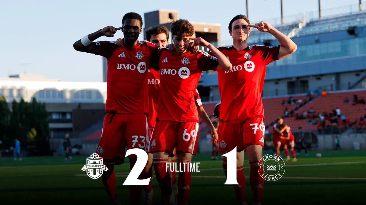 Jugadores de Toronto FC II celebrando la victoria Jugadores de Toronto FC II celebrando la victoria