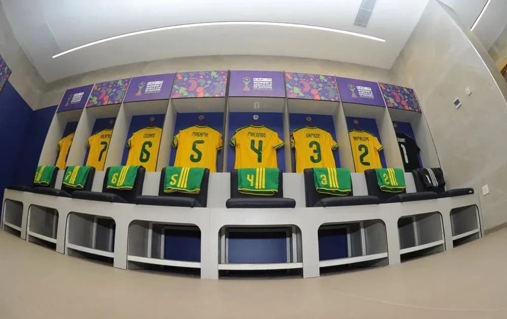 Camisetas y equipos en vestuario de fútbol Camisetas y equipos en vestuario de fútbol