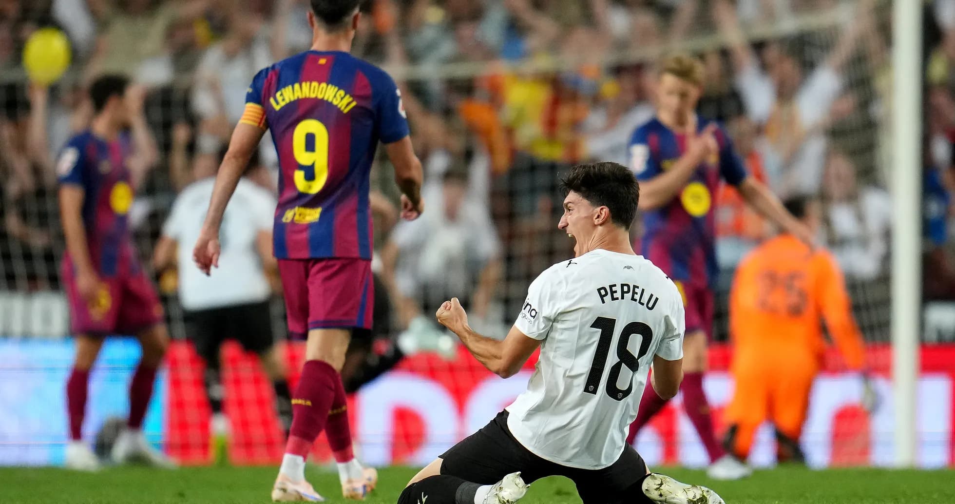 Pepelu celebrando un gol contra el Barcelona Pepelu celebrando un gol contra el Barcelona