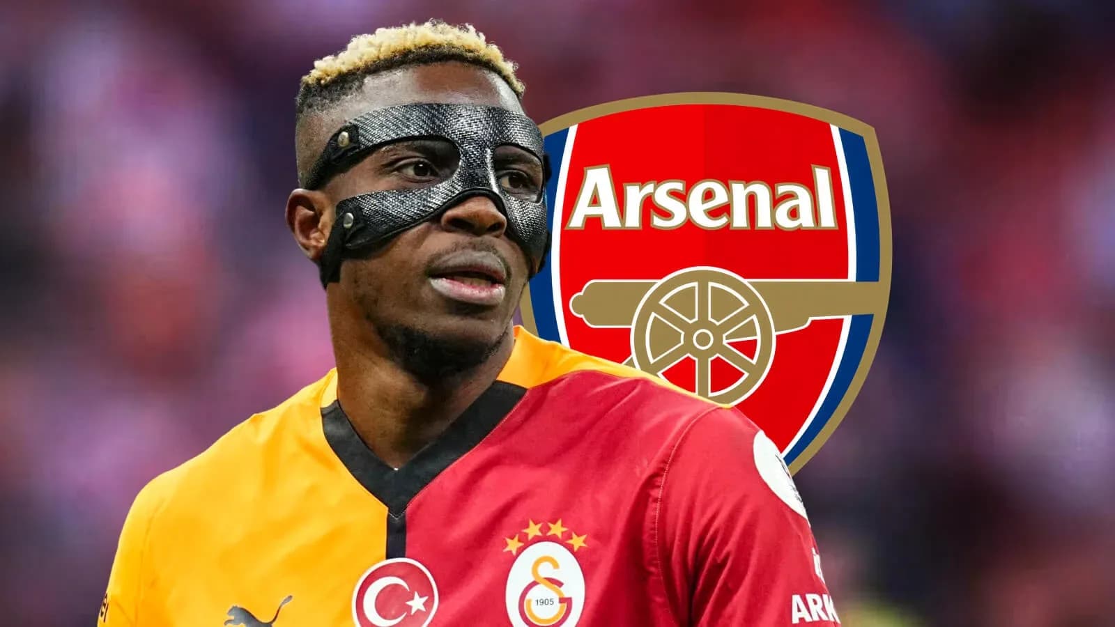 Jugador con máscara en camiseta de Galatasaray Jugador con máscara en camiseta de Galatasaray