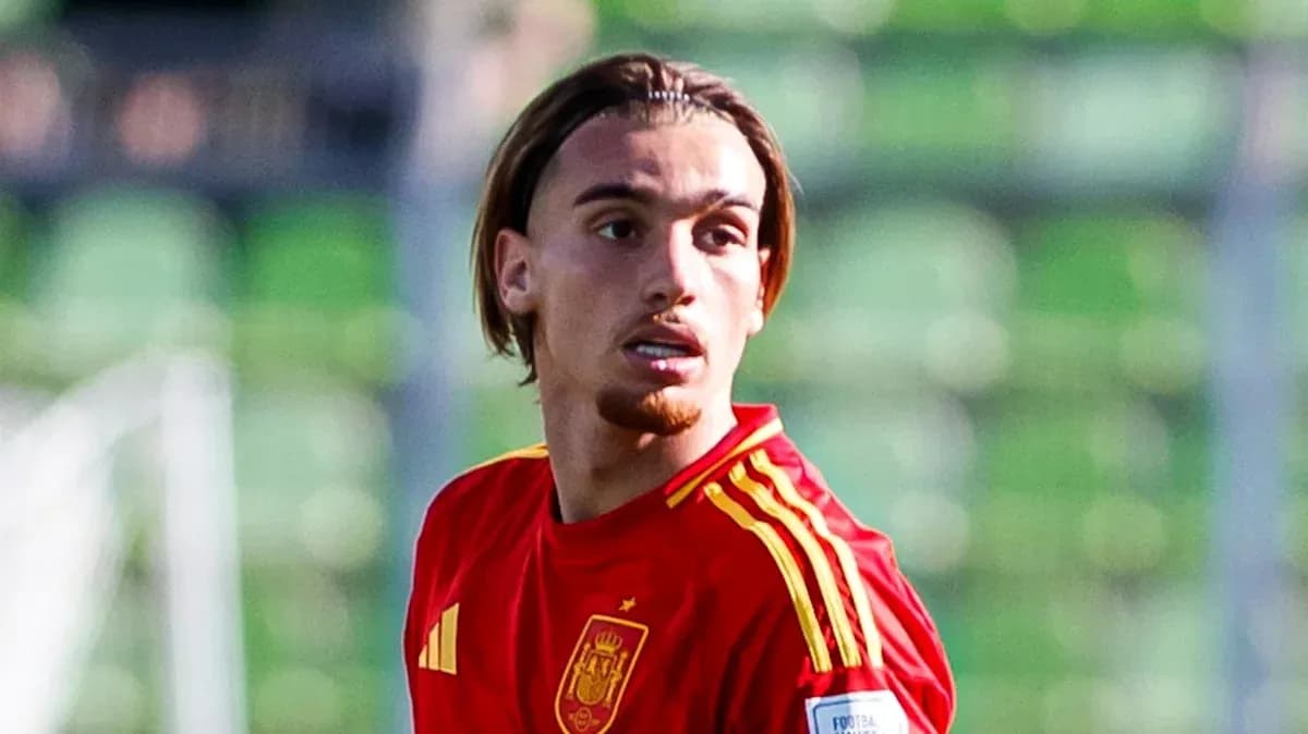 Jugador de España en acción durante un partido Jugador de España en acción durante un partido