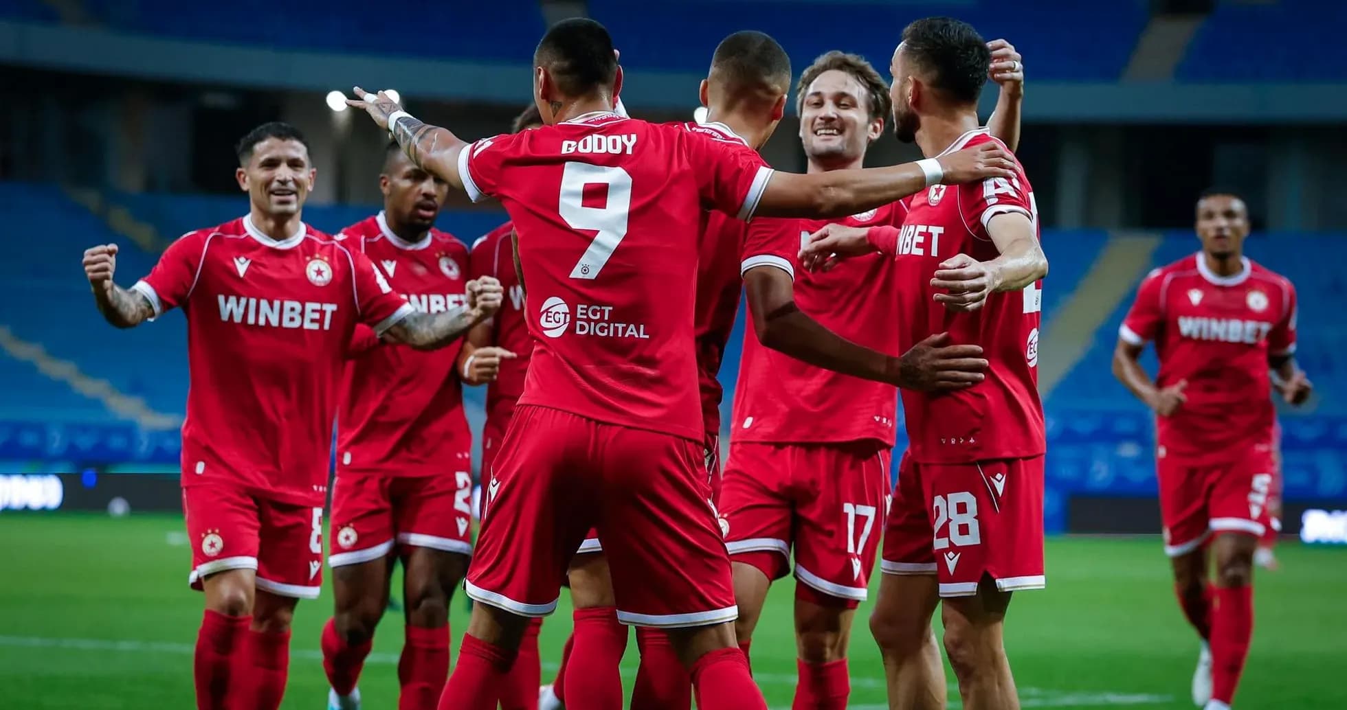Jugadores de CSKA Sofia celebrando un gol Jugadores de CSKA Sofia celebrando un gol