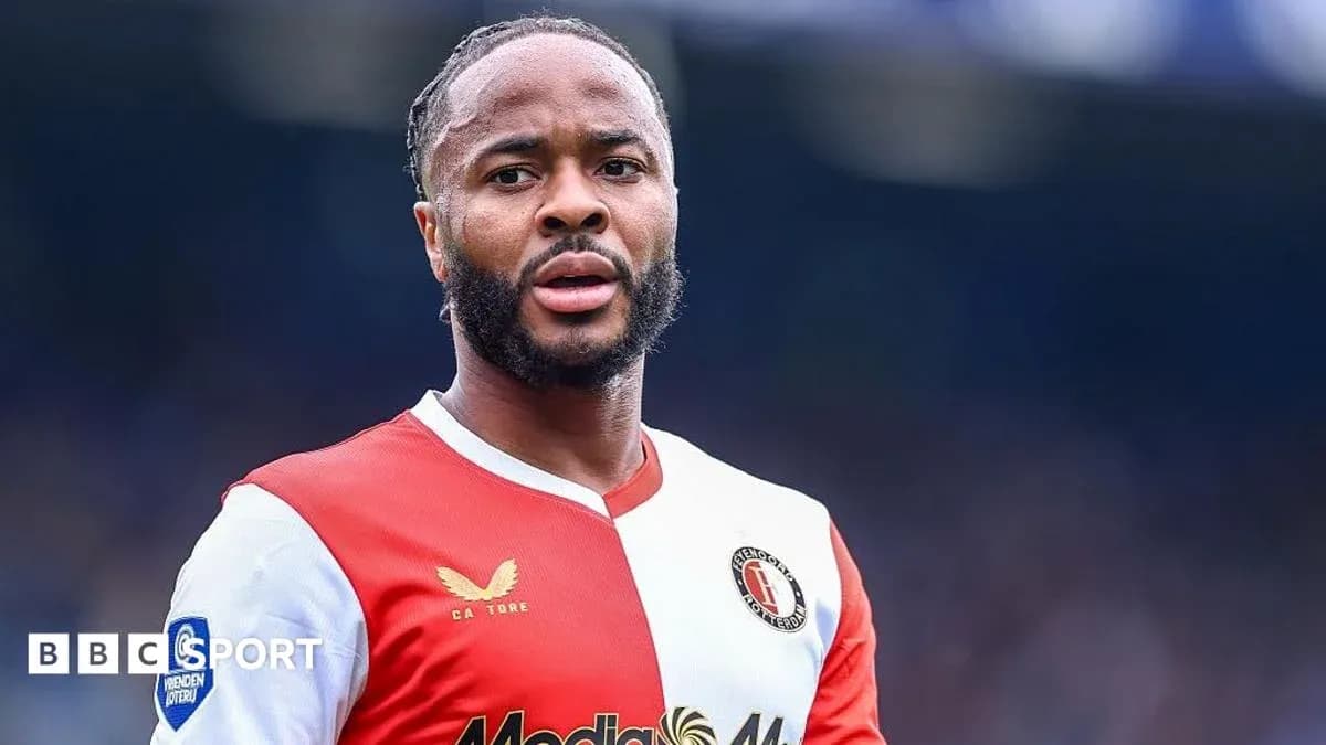 Jugador de Feyenoord en el campo durante partido Jugador de Feyenoord en el campo durante partido
