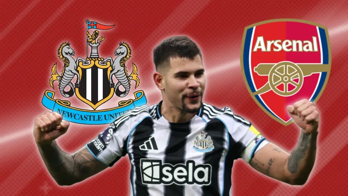 Jugador de Newcastle United celebrando con logos de Arsenal Jugador de Newcastle United celebrando con logos de Arsenal