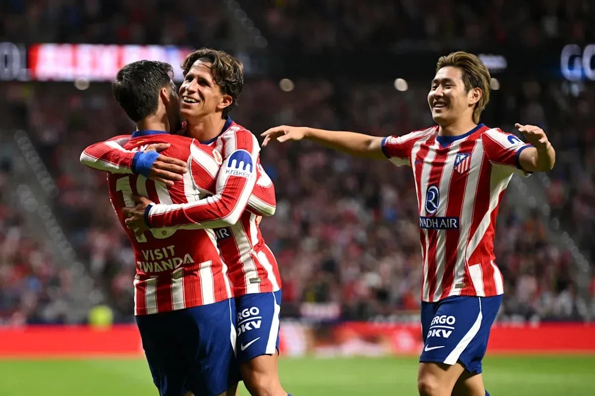 Jugadores del Atlético de Madrid celebrando un gol Jugadores del Atlético de Madrid celebrando un gol