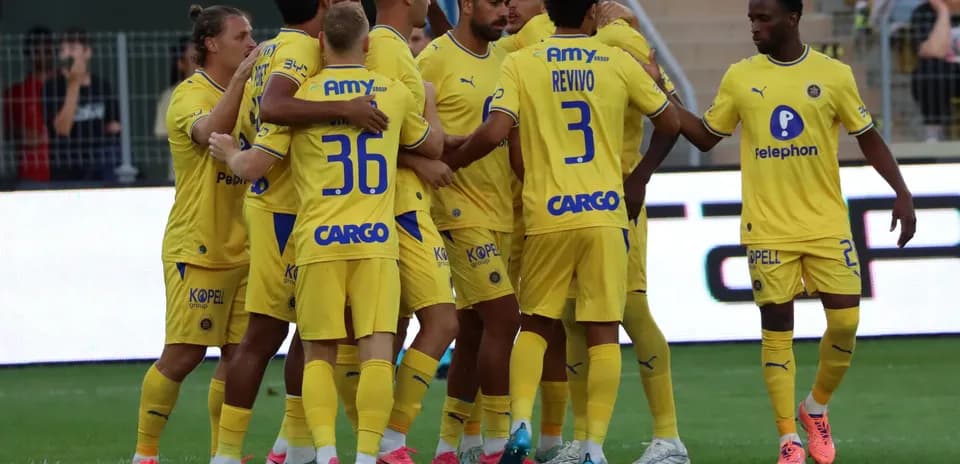Celebración de jugadores de Maccabi Tel Aviv Celebración de jugadores de Maccabi Tel Aviv