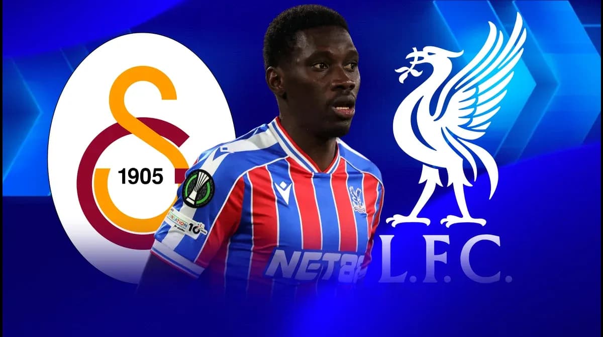 Jugador con camisetas de clubes y logotipos de equipos Jugador con camisetas de clubes y logotipos de equipos
