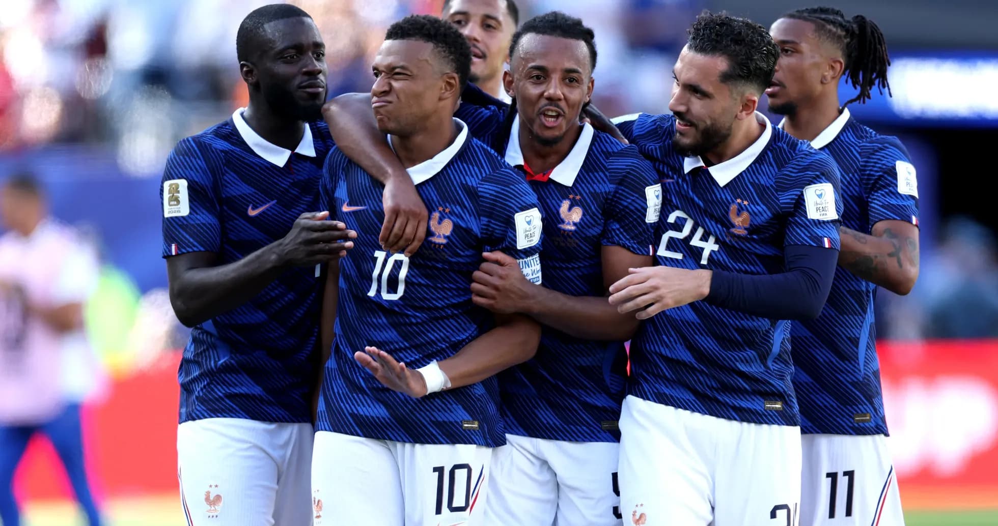 Jugadores de Francia celebrando un gol Jugadores de Francia celebrando un gol