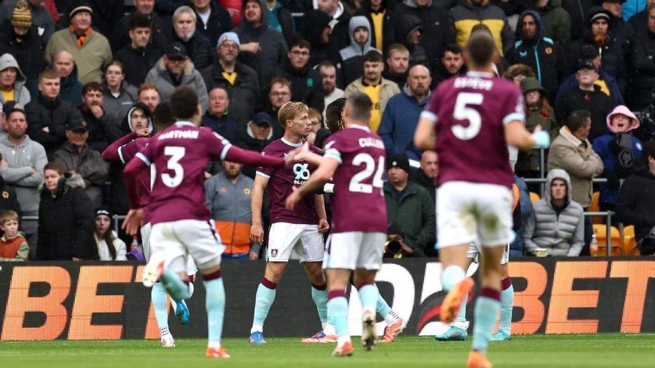Celebración de gol de Burnley en el partido Celebración de gol de Burnley en el partido