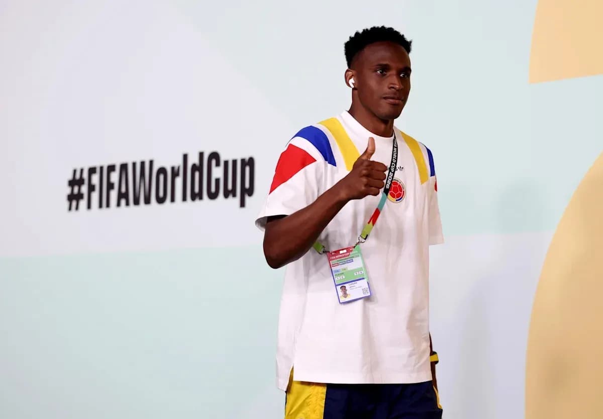Jugador con camiseta de Colombia en evento FIFA Jugador con camiseta de Colombia en evento FIFA