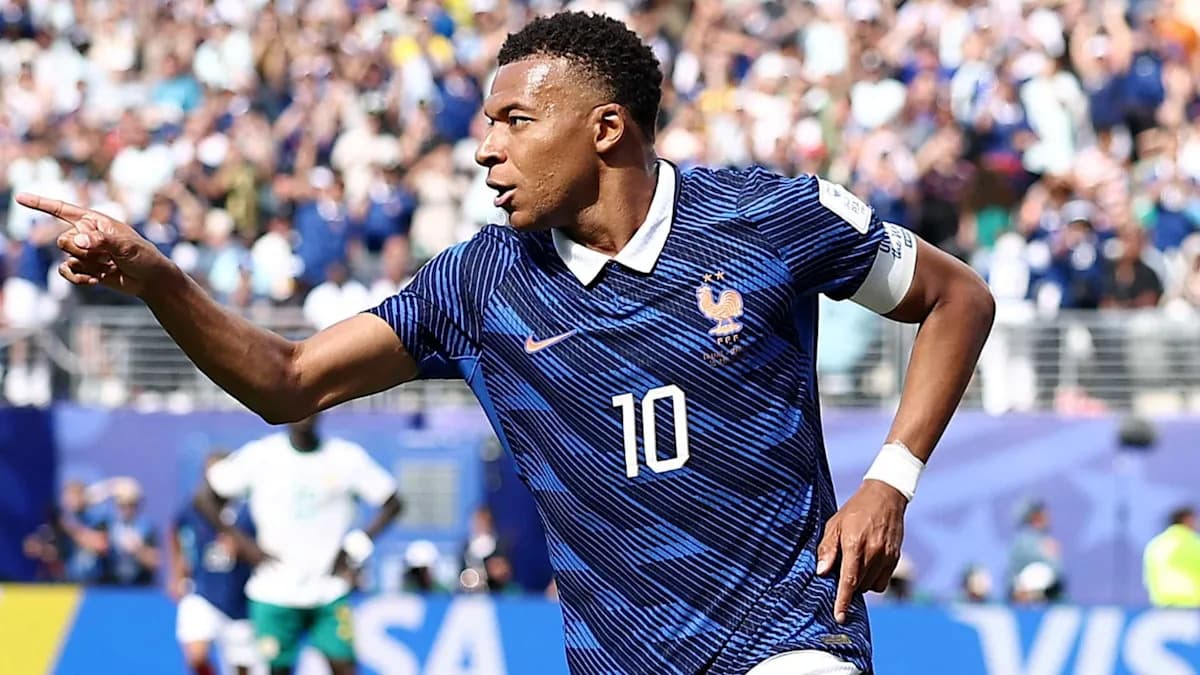 Kylian Mbappé supera a Ronaldo y brilla en el triunfo de Francia sobre Suecia en el Mundial Kylian Mbappé supera a Ronaldo y brilla en el triunfo de Francia sobre Suecia en el Mundial