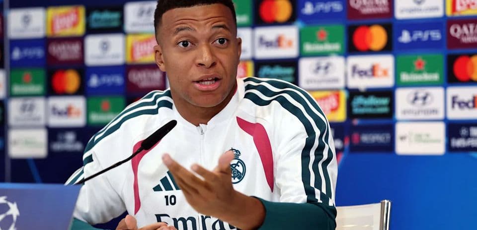 Kylian Mbappé Responde a Comparaciones con Dembélé y Raphinha Antes del Debut en Champions del Real Madrid Kylian Mbappé Responde a Comparaciones con Dembélé y Raphinha Antes del Debut en Champions del Real Madrid
