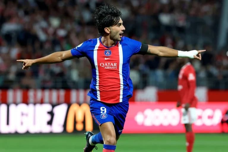 Ferran Torres impulsa al PSG a su primera victoria en Ligue 1 Ferran Torres impulsa al PSG a su primera victoria en Ligue 1