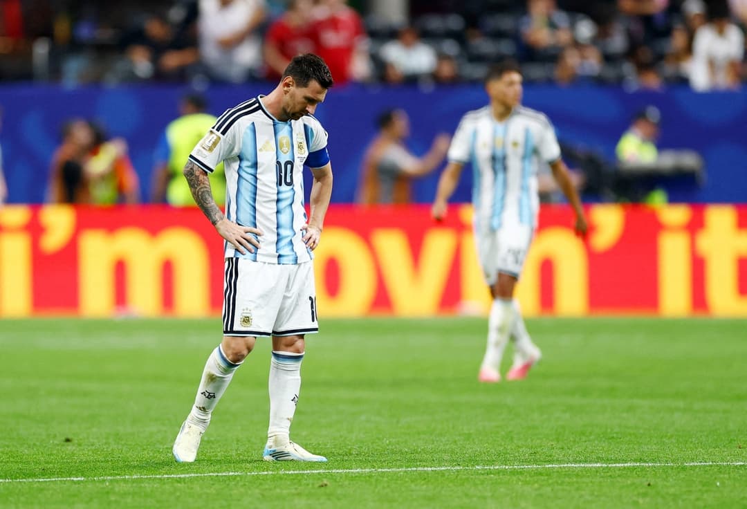 Messi establece récord de más penales lanzados y fallados en la historia de la Copa Mundial de la FIFA Messi establece récord de más penales lanzados y fallados en la historia de la Copa Mundial de la FIFA
