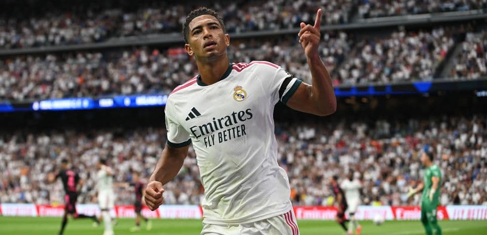 Jude Bellingham y Kylian Mbappé brillan en la victoria contundente del Real Madrid ante Málaga Jude Bellingham y Kylian Mbappé brillan en la victoria contundente del Real Madrid ante Málaga