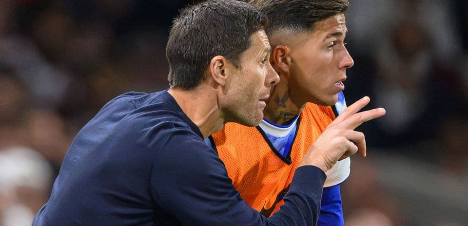 Xabi Alonso actualiza el mercado con dudas sobre salidas de Enzo Fernández y Pedro Neto en Chelsea Xabi Alonso actualiza el mercado con dudas sobre salidas de Enzo Fernández y Pedro Neto en Chelsea
