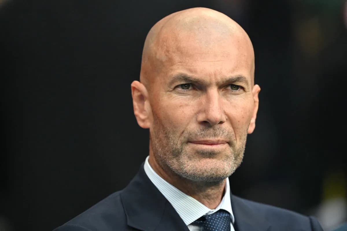 Zinédine Zidane será presentado como nuevo entrenador de la selección francesa Zinédine Zidane será presentado como nuevo entrenador de la selección francesa