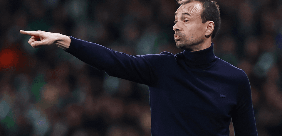 Strasbourg elige a Hugo Oliveira tras la salida inesperada de Gary O'Neil Strasbourg elige a Hugo Oliveira tras la salida inesperada de Gary O'Neil