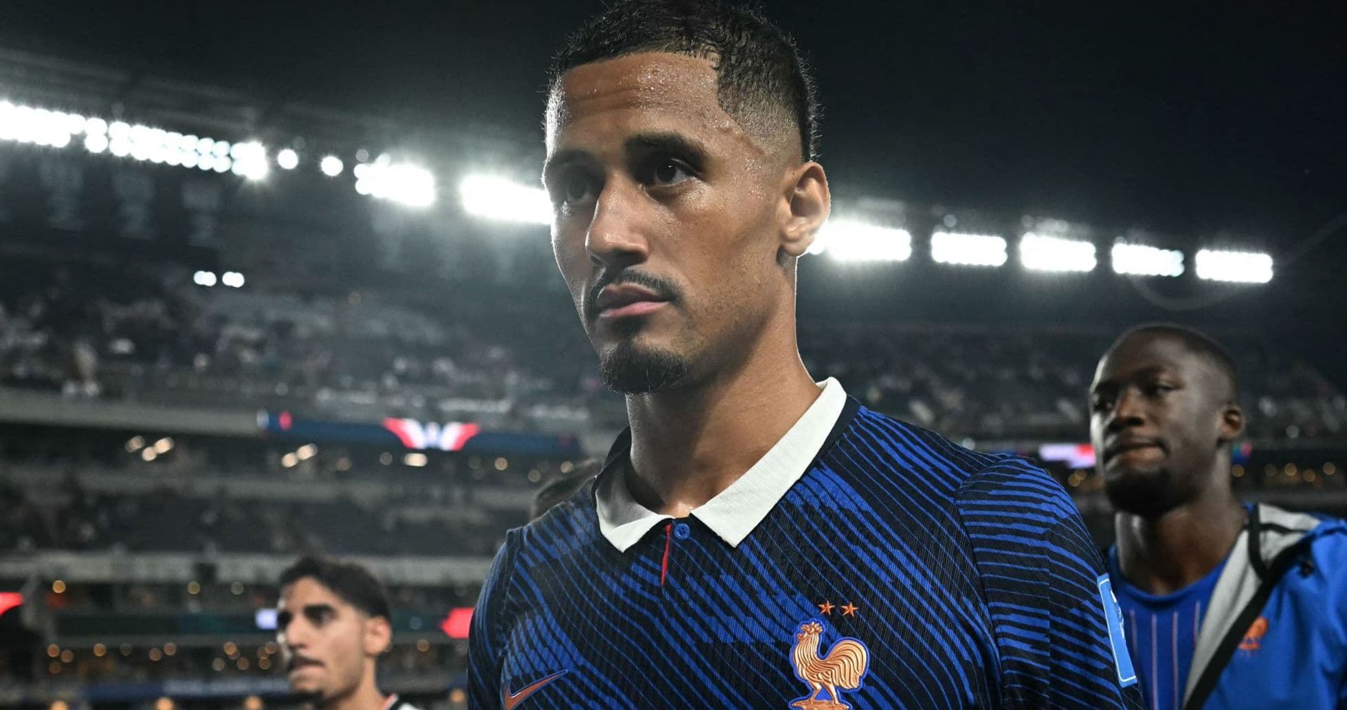 Didier Deschamps confía en William Saliba a pesar de molestias en la espalda antes del partido contra Suecia Didier Deschamps confía en William Saliba a pesar de molestias en la espalda antes del partido contra Suecia